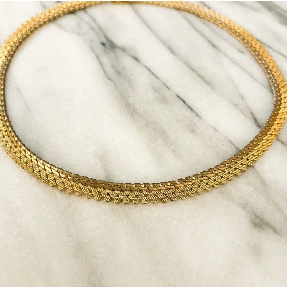 Vintage Monet Gold Tone Necklace Collar Style Retro Signed